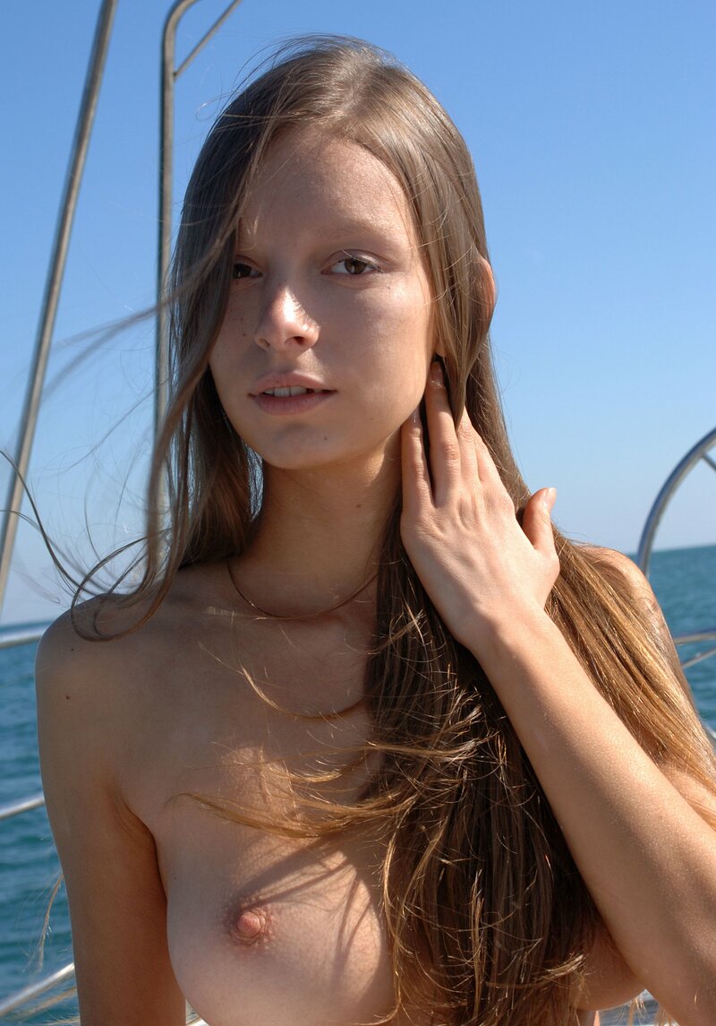Женя, 18