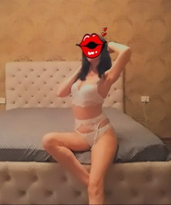 Фатима, 29